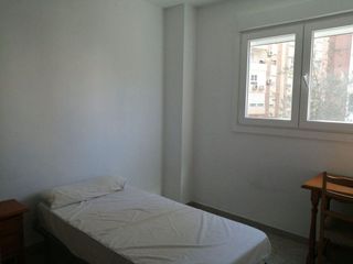 Piso en alquiler en Ciudad Jardín - Tagarete - El Zapillo en Almería