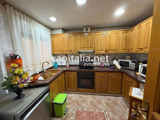 Casa adosada en venta en Carcaixent