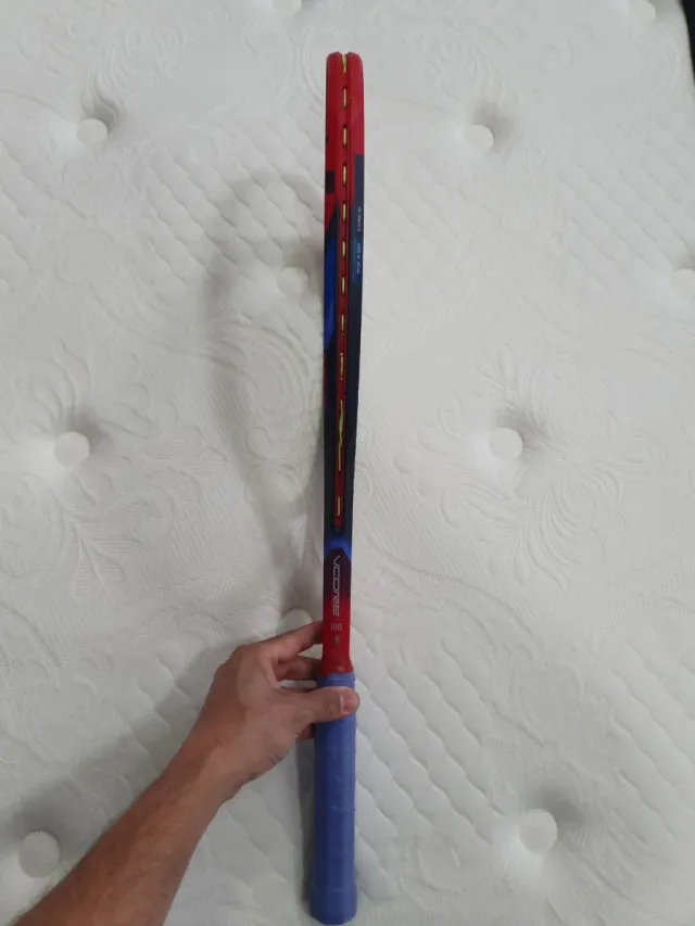 Raqueta Tenis Yonex Vcore 100 Roja/Azul