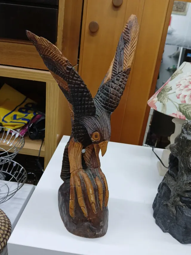Figura Águila Madera Tallada