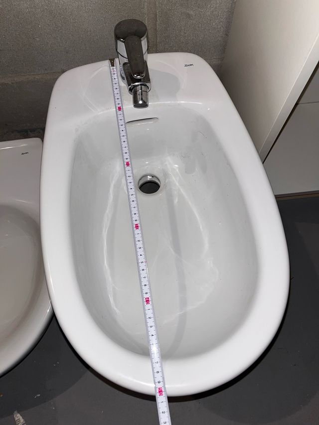 Bidé Cerámica Blanco con Grifo Monomando