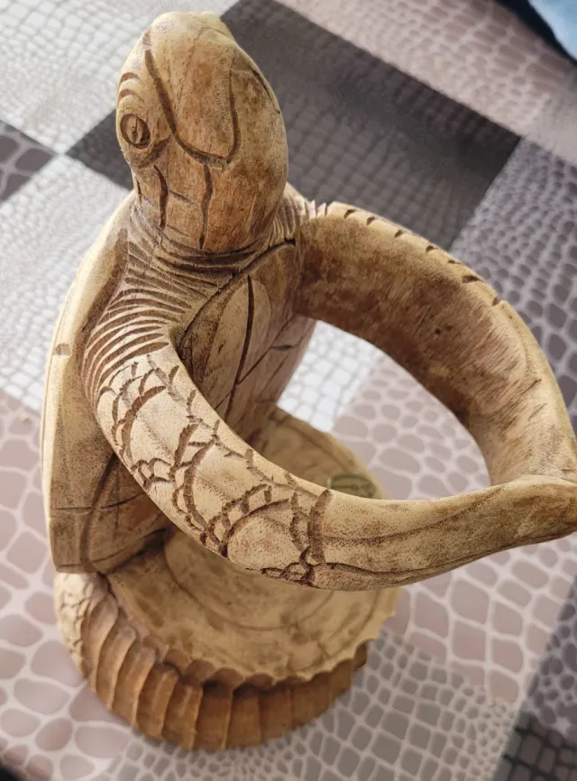 Portabottiglie in legno a forma di tartaruga