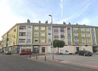 Piso en venta en Cacabelos