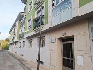 Piso en venta en Cacabelos