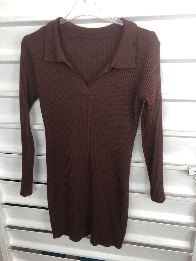 Vestido de punto marrón manga larga