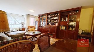 Piso en venta en Puerto Chico en Santander