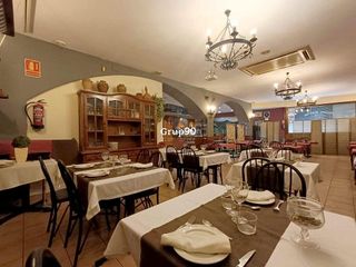 Local comercial en alquiler en La Bordeta en Lleida