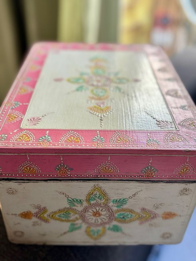 Caja decorada vintage