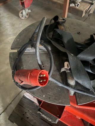 Desmontadora de neumáticos Comarch