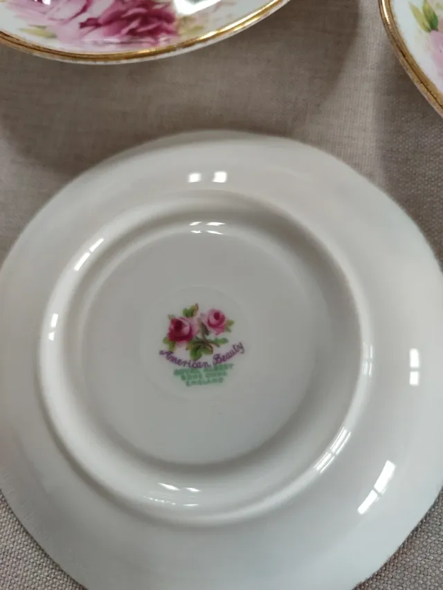 3 Platos Porcelana Inglesa Rosas