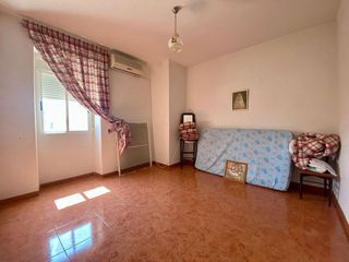 Casa pareada en venta en Torreperogil
