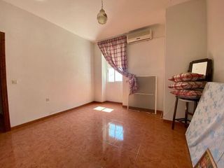 Casa pareada en venta en Torreperogil