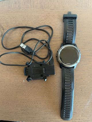 Reloj Garmin Deportivo Negro y Plateado