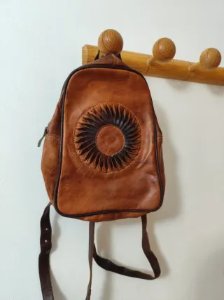 Mochila pequeña de piel