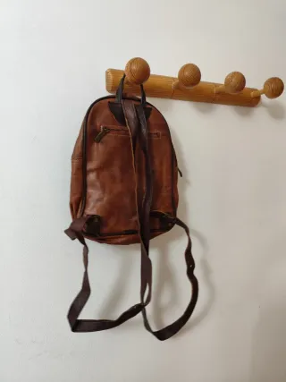 Mochila pequeña de piel