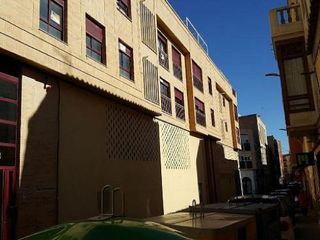 Garaje en venta en Almansa