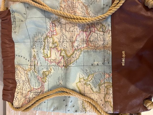 Mochila Mimique Piel y Tela Mapa