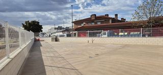 Local comercial en alquiler en Urb. Belvalle en Meco