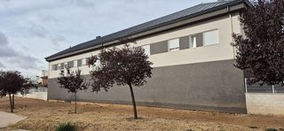 Local comercial en alquiler en Urb. Belvalle en Meco