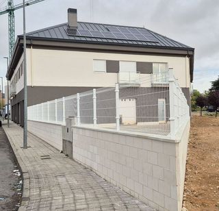 Local comercial en alquiler en Urb. Belvalle en Meco