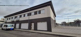 Local comercial en alquiler en Urb. Belvalle en Meco