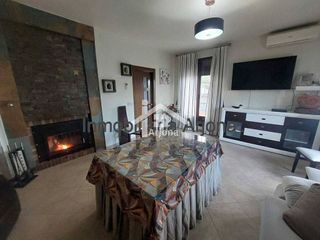 Casa adosada en venta en Lucena