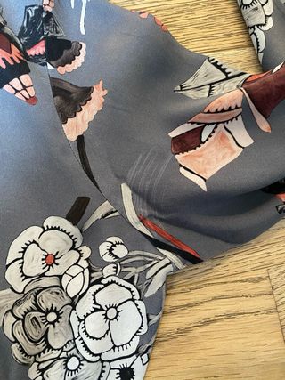 Blusa Kangra seta fantasia grigio