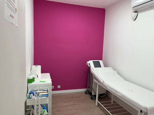 R-7939200 Traspaso de Salón d Estética y Depilacio