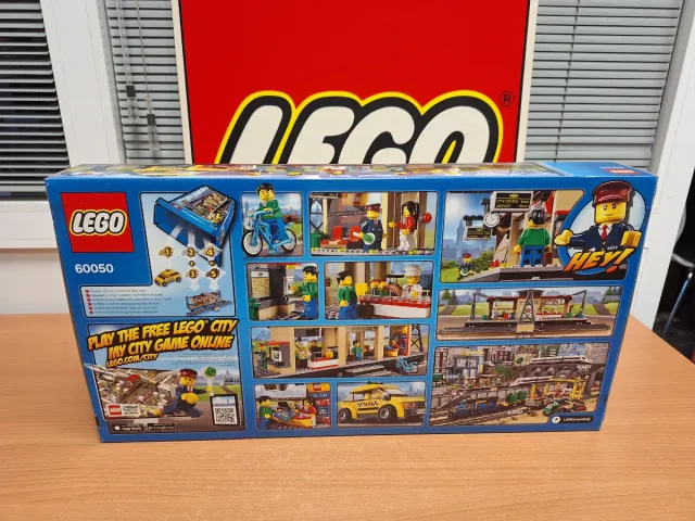 LEGO CITY 60050 STAZIONE FERROVIARIA (2014)