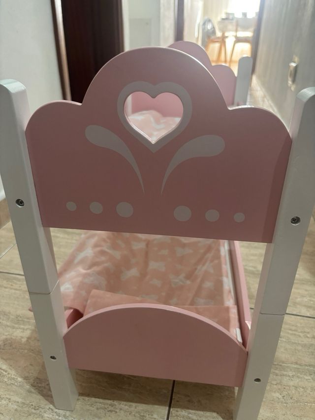 Litera de madera para muñecos
