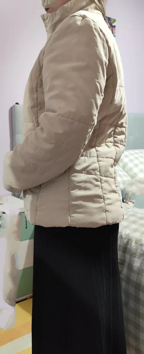 Cazadora de invierno beige mujer