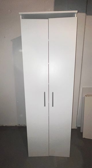 Armadio bianco multifunzionale