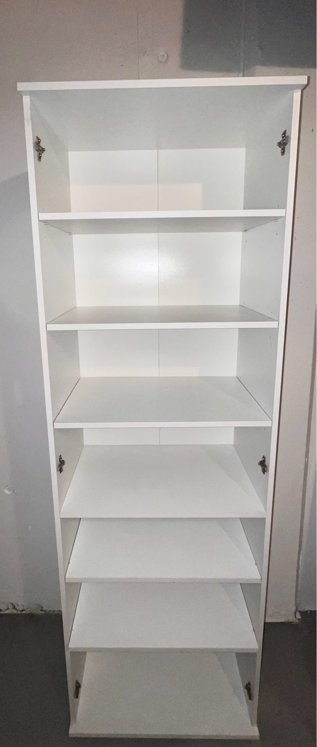 Armadio bianco multifunzionale