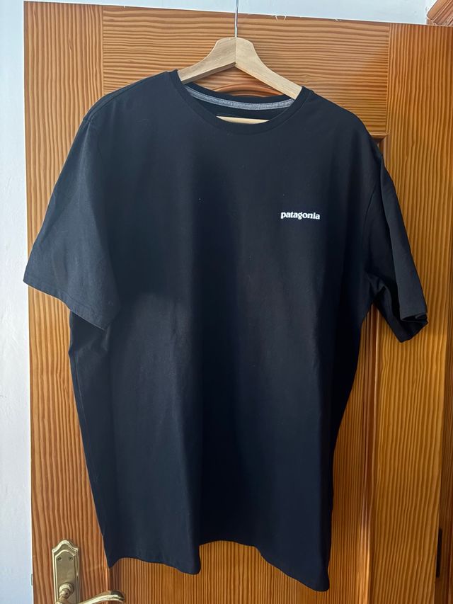 Camiseta Patagonia Negra