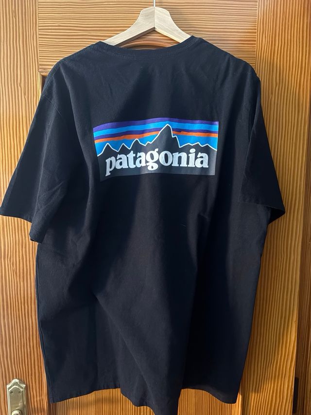 Camiseta Patagonia Negra