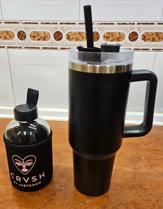 Lote Jarra y Botella Agua Negra