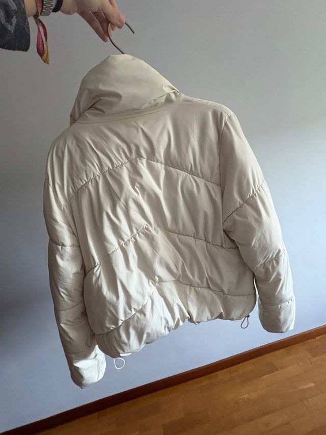 Cazadora acolchada beige