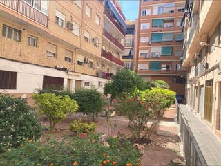 Piso en venta en Carolinas Altas en Alicante