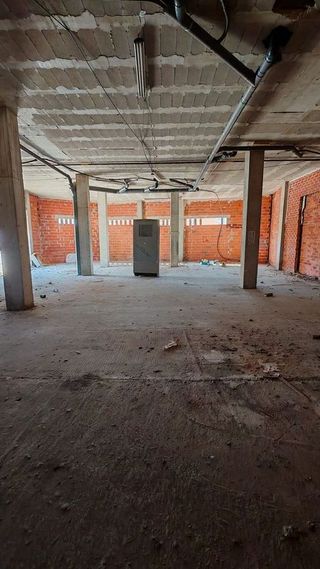 Local comercial en venta en Carcaixent