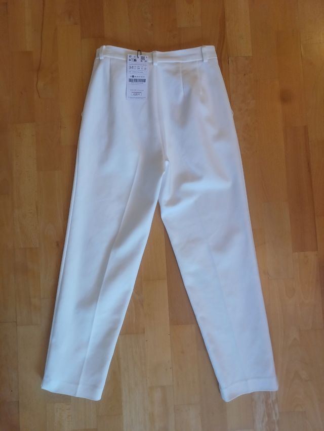 Pantalón Chino Stradivarius