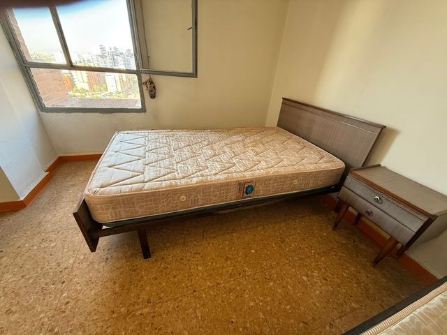 2 Camas Individuales Idénticas