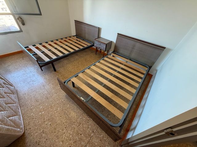 2 Camas Individuales Idénticas