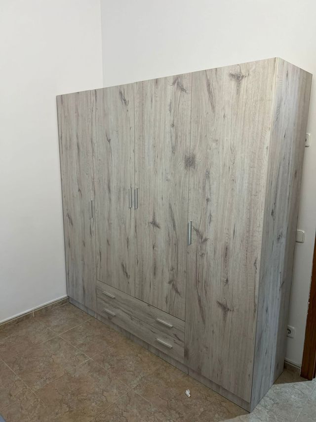 Armario 4 puertas