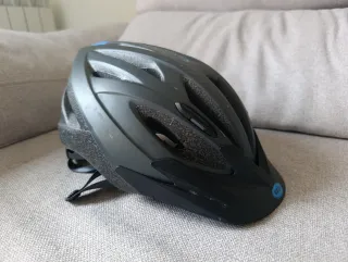 Casco Bell Negro y Azul