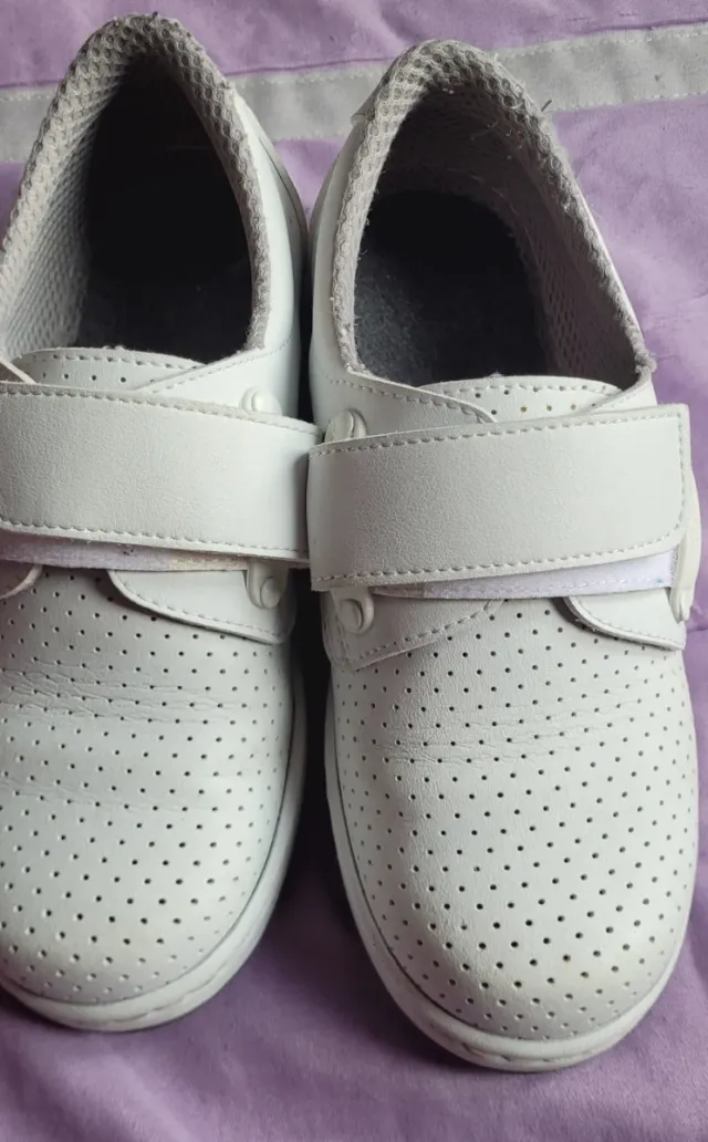 Zapatos blancos talla 38