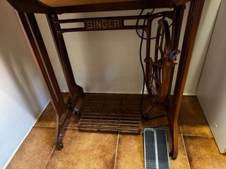 Máquina de coser Singer antigua