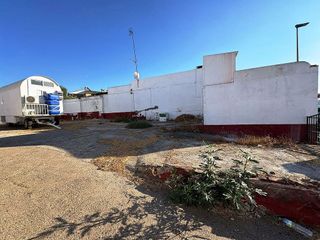 Terreno en venta en Gines