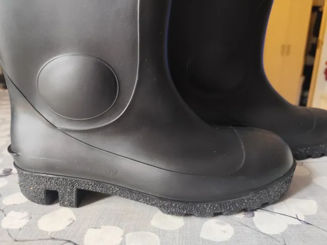 Botas Dunlop Seguridad Talla 42 Nuevas.2,33 kgs.