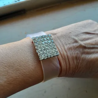 Bracciale in gomma con strass