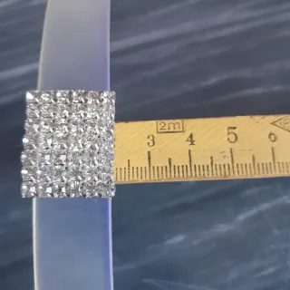 Bracciale in gomma con strass